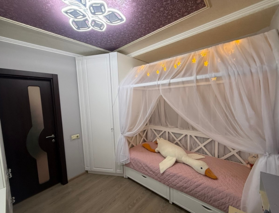 Продам 3-к квартиру на Калининском Макеевка
