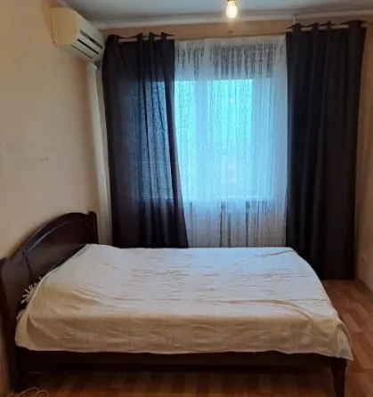 Продам 2-к квартиру на Батова Макеевка