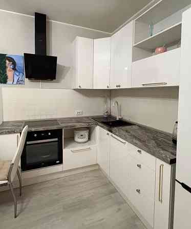 Сдаю двухкомнатную квартиру город Донецк, Ворошиловский район, Изумруд, проспект мира, пешая доступ Донецк