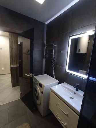 Квартира Евро 2-комнатная, светлая и уютная, с современным ремонтом и всей необходимой мебелью. Донецк