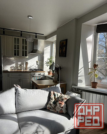 Сдаю однокомнатную квартиру город Донецк, Киевский район, Донбасс Арена, крытый рынок и Травматологи Донецк - изображение 2