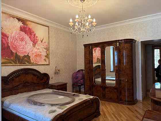 Продам 3 квартиру Центр пр. Театральный 100кв.м Донецк