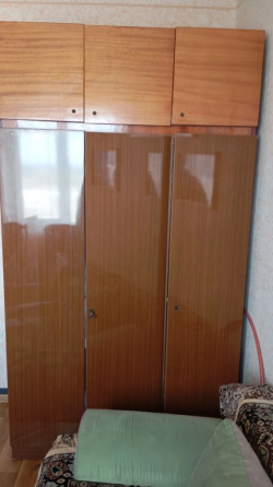 шкаф полированный, коричневый Макеевка