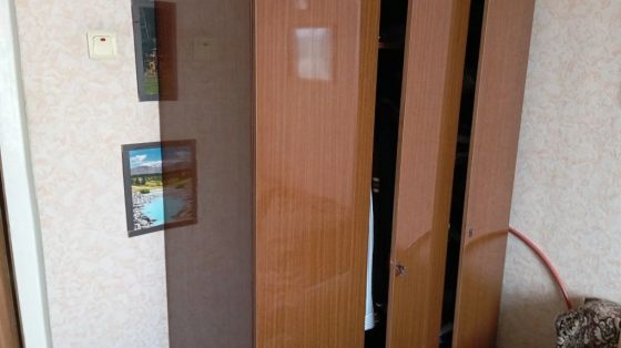 шкаф полированный, коричневый Макеевка