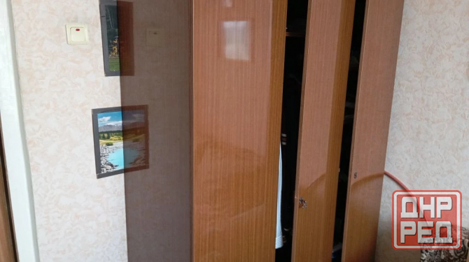 шкаф полированный, коричневый Макеевка - изображение 4