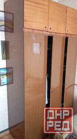 шкаф полированный, коричневый Макеевка - изображение 1