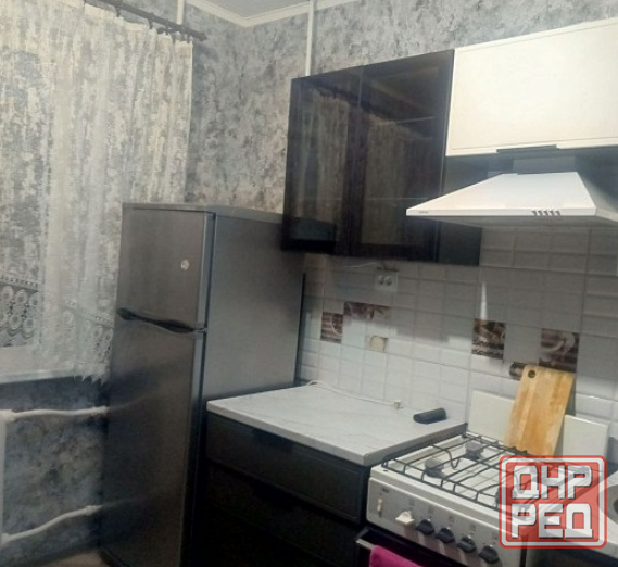 Сдам 2-к квартиру в Ханженково, м-н Первомайский Макеевка - изображение 1