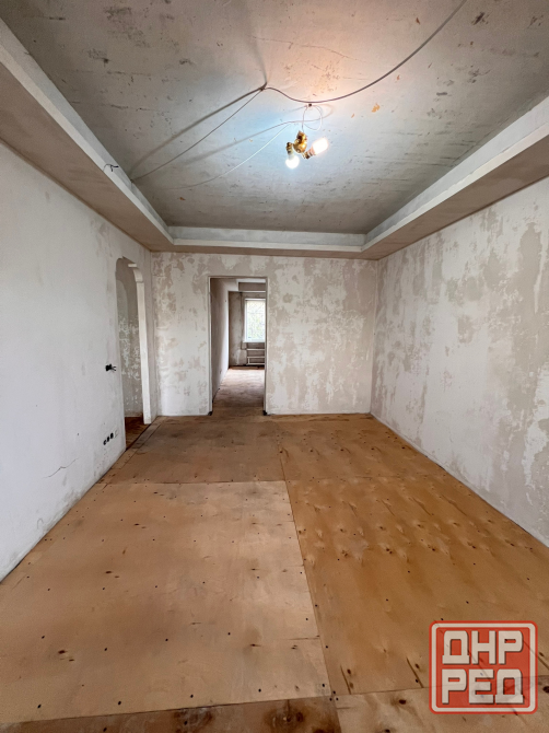 Продажа 3-х комнатной квартиры в Горняцком районе г. Макеевка, 945-й квартал Макеевка - изображение 3