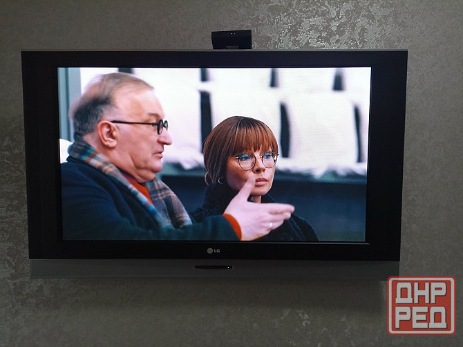 Телевизор LG 42PC3RV с настенным креплением Макеевка - изображение 1