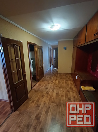 Продам 4-х комнатную, самый центр Макеевки Макеевка - изображение 1