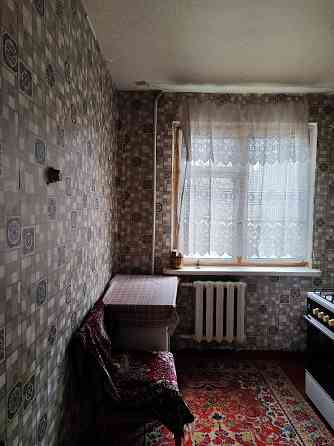 продается крупногабаритная 2 комн. кв. в Центре Харцызск