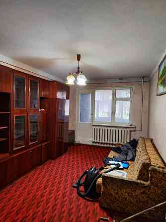 продается крупногабаритная 2 комн. кв. в Центре Харцызск