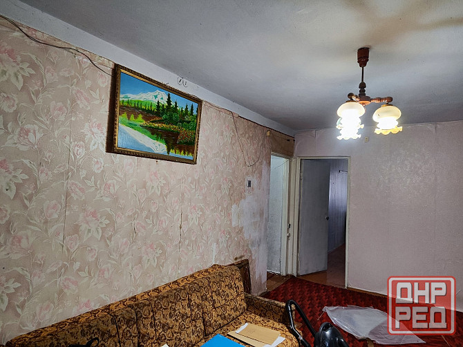 продается крупногабаритная 2 комн. кв. в Центре Харцызск - изображение 1