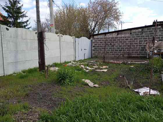 продам дом в куйбыш. р-не, ул.проф. богуславских, большой участок Донецк