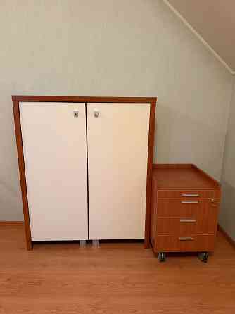 Комплект мебели (стол, тумба, шкаф) Донецк