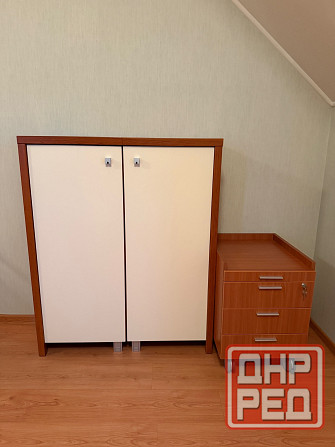 Комплект мебели (стол, тумба, шкаф) Донецк - изображение 2