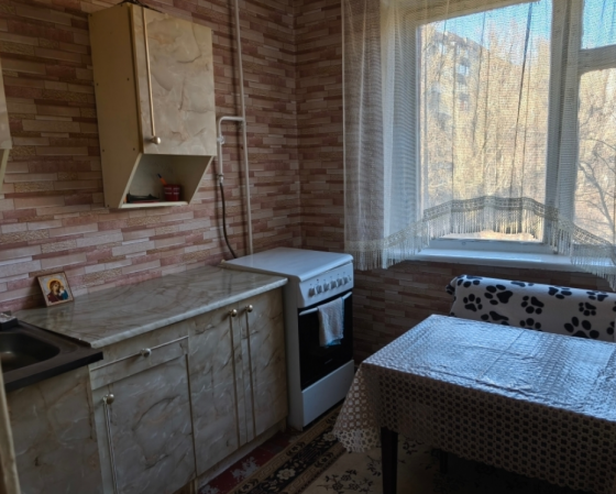 Сдам 3-к квартиру на Зеленом Макеевка