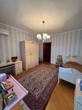 Четырехкомнатная на Челюскинцев 150 м2 Донецк