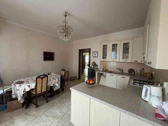 Четырехкомнатная на Челюскинцев 150 м2 Донецк