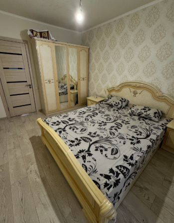 Продам 3-к квартиру на Зеленом Макеевка