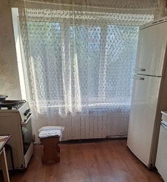 Продам 2-к квартиру на Бажанова Макеевка