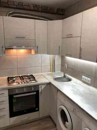 Продаю 1-комнатную квартиру в Ворошиловском районе, пл. Ленина Донецк