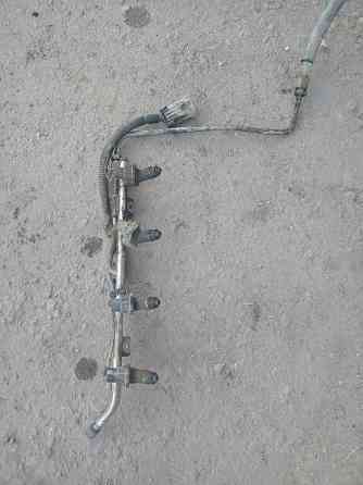 Продаю рампу с форсунками на приору,16ти клапанный мотор Донецк