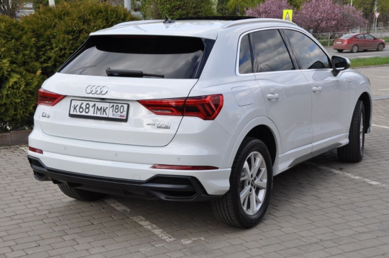 Продам Audi q3 Донецк