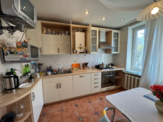 Продажа 3х комнатной квартиры !Ворошиловский район ! Ул.Щорса 22 Донецк