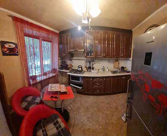 Продам 2х ком квартиру универмаг Донбасс, Куйбышевский район Донецк