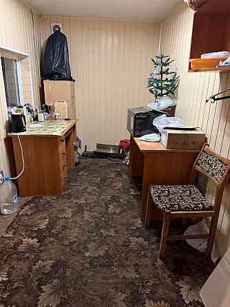 Предлагается к продаже помещение, расположенное на Центральном рынке города Снежное. Снежное