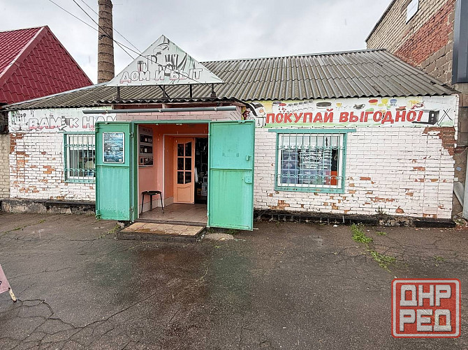 Предлагается к продаже помещение, расположенное на Центральном рынке города Снежное. Снежное - изображение 1