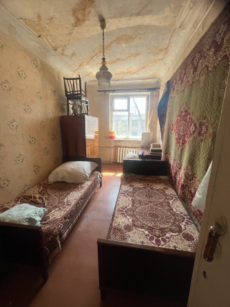 Продам 2 комнатную квартиру 2/2 с гаражом Город Макеевка, пос. Ханженково, Больничный Городок Макеевка