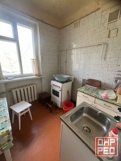 Продам 2 комнатную квартиру 2/2 с гаражом Город Макеевка, пос. Ханженково, Больничный Городок Макеевка - изображение 3