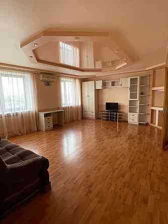 Продажа 3-х комнатной квартиры в Донецке!Ворошиловский район,бульвар Школьный Донецк