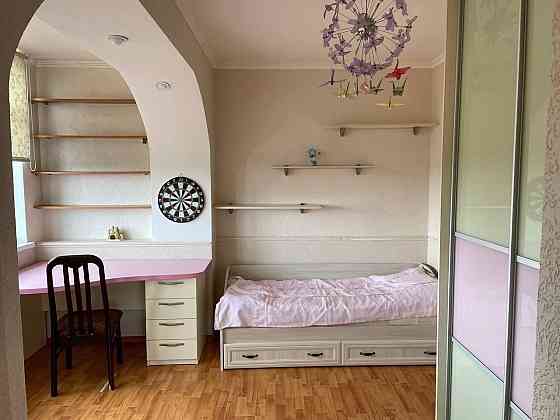 Продажа 3-х комнатной квартиры в Донецке!Ворошиловский район,бульвар Школьный Донецк