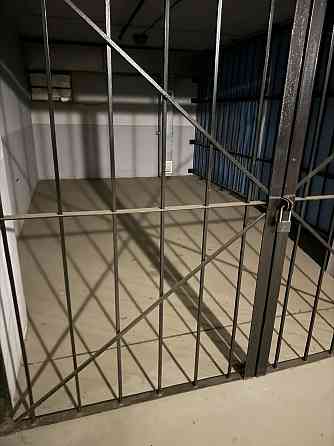 Сдам в аренду 2 подземных паркинга,Ворошиловский р-н.Звездочка.Цена 10тыс.руб Донецк