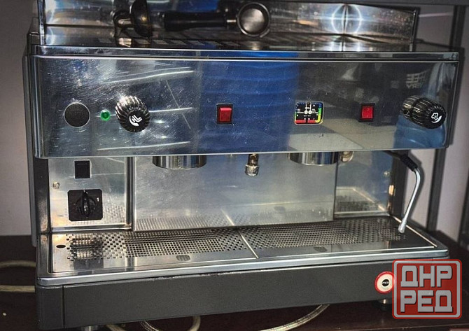 Продается профессиональная кофемашина (полуавтомат) Донецк - изображение 2