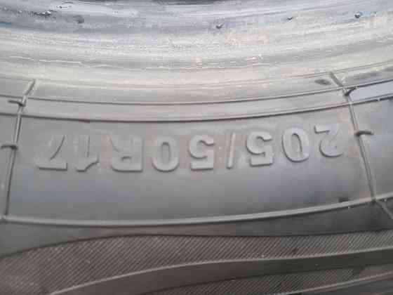 Продаю два ската летние 205 50 17 Донецк