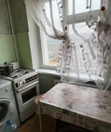 Сдам 2-к квартиру в Центре Макеевки Макеевка