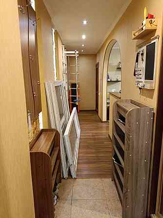 Продам 3-х комнатную квартиру с ремонтом , автономным отоплением , мебелью и техникой Волноваха