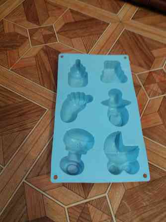 Продам форму силиконовую новую Донецк