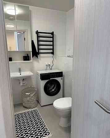 Киевский район, Донецк Сити, пешая доступность к больнице Вишневского и Травматологии, самый центр Донецк