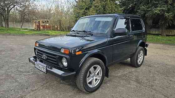 Niva Legend 2024, Люкс Красный Луч