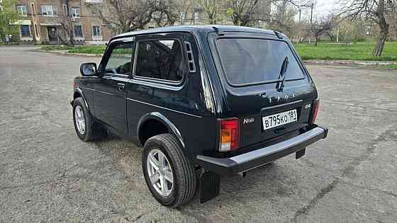 Niva Legend 2024, Люкс Красный Луч