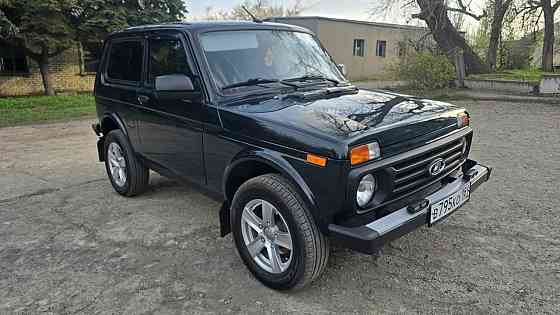 Niva Legend 2024, Люкс Красный Луч