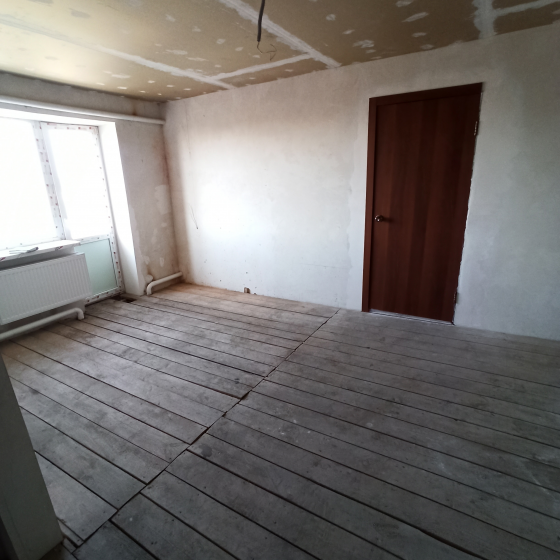 Продам квартиру 2 комнатную 3/3 Город Макеевка, Советский р-н, пос. Нижняя Крынка, кв-л 1 Макеевка