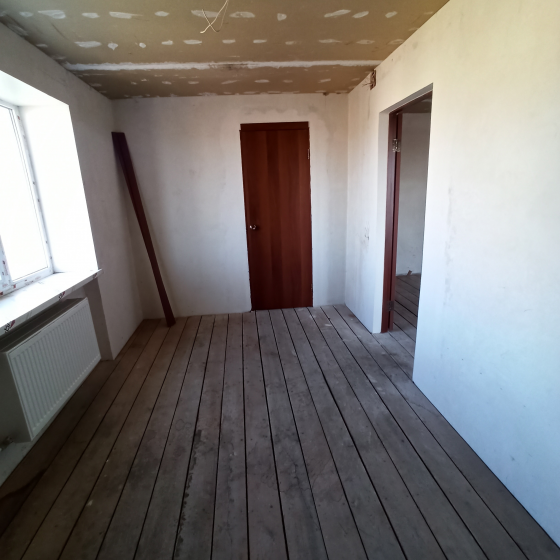 Продам квартиру 2 комнатную 3/3 Город Макеевка, Советский р-н, пос. Нижняя Крынка, кв-л 1 Макеевка