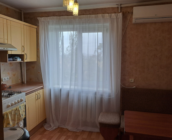 Продам 2-к квартиру на Батова Макеевка