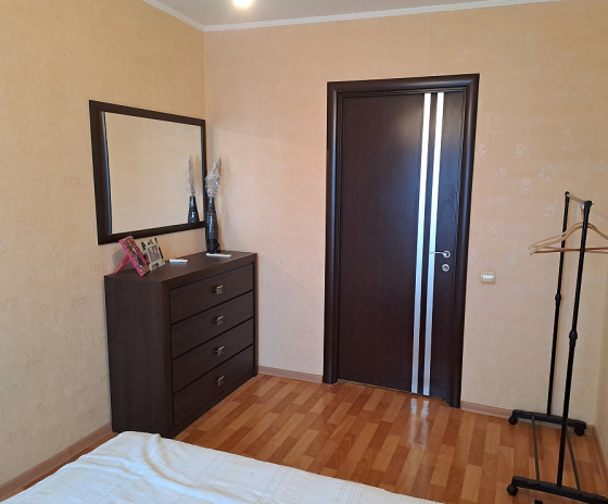 Продам 2-к квартиру на Батова Макеевка